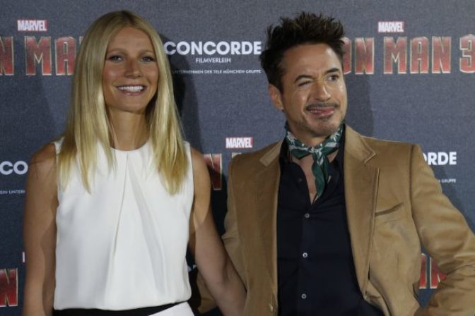 Gwyneth Paltrow a Robert Downey Jr. na premiére Iron Mana v Mníchove