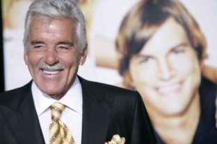 Zomrel herec Dennis Farina