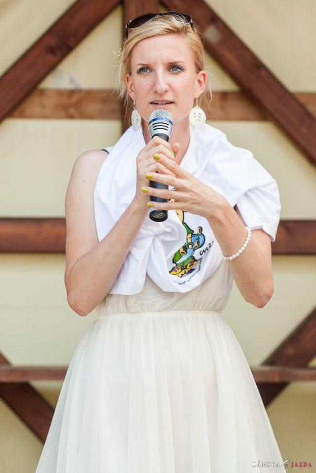 Adela Banášová