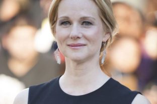 Laura Linney