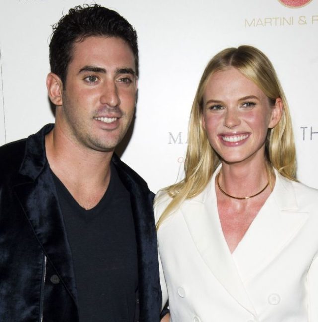 Matt Harvey a Anne V