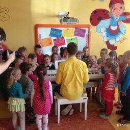 Miro Jaroš oslávil narodeniny v škôlke