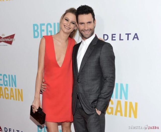 Adam Levine s manželkou Behati Prinsloo