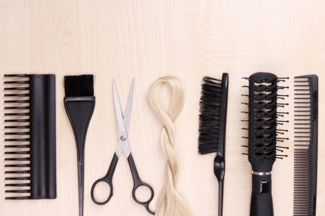 Poznáte druhy hrebeňov? Ich tvar a štetiny majú svoj účel