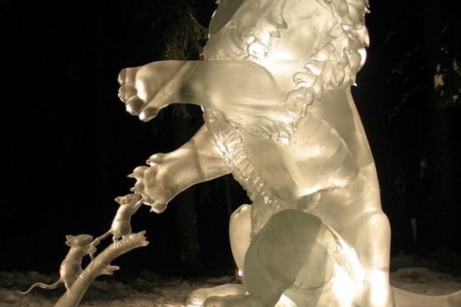 Manželia z Aljašky tvoria fascinujúce ľadové sochy