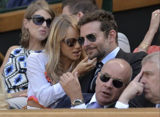 Suki Waterhouse a Bradley Cooper