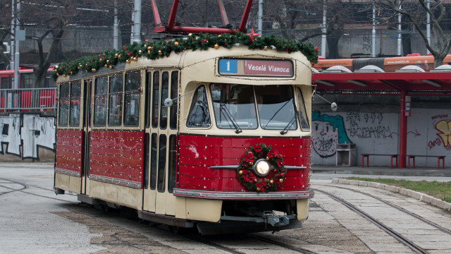 Vianočná historická električka