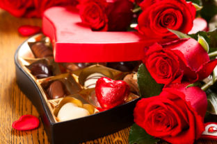 čokoláda, darček, kvety, ruže, Sv. Valentín,