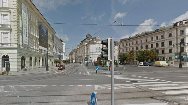 Namestie_ludovita_stura_mostova_ulic_maps.google 1.jpg