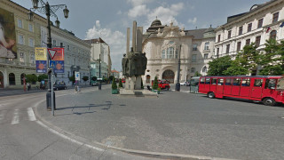 Namestie_ludovita_stura_mostova_ulic_maps.google 2.jpg