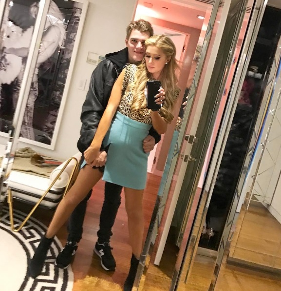 Paris hilton 4.jpg