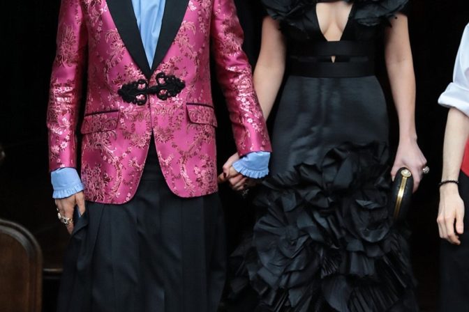 3fd3b5cd00000578 4464362 tip_to_toe_terrible_while_dakota_johnson_looked_red_carpet_ready a 4_1493711915874.jpg