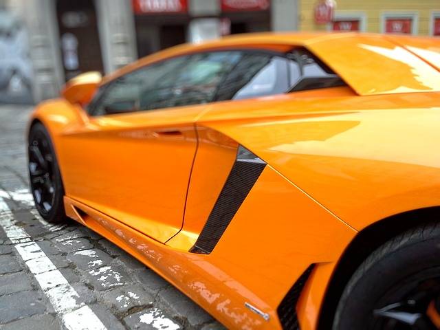 Lamborghini pixabay.com_.jpg