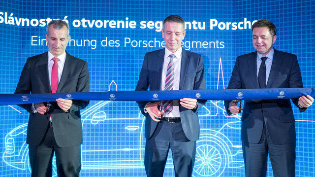 VOLKSWAGEN: Otvorenie segmentu Porsche
