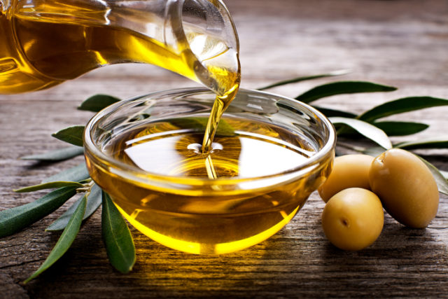 Olive oil, olivový olej, olivy