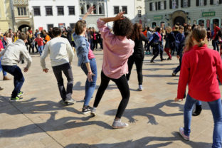 Flashmob, tanec, Hlavné námestie