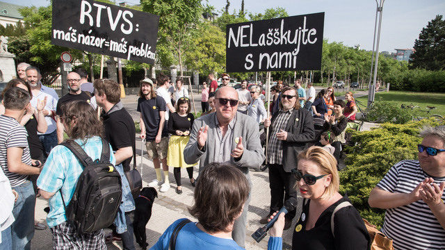 PROTEST: Za odchod Laššákovej z postu ministerky