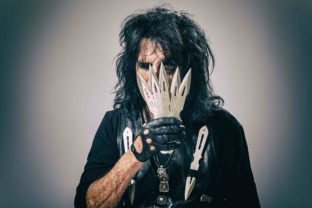 Alice cooper_paranormal_press pictures_print_copyright earmusic_credit rob fenn_resize.jpg