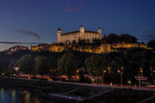 bratislavsky-hrad-prehliadka-vnoci-kelti-gettyimages.jpg