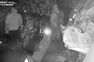 Policia patra zlodeji bicykle predajna krpz bratislava.jpg
