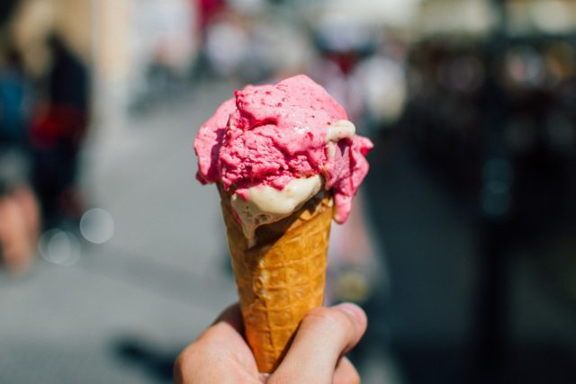 zmrzlina kontrola zdravotníctvo pixabay