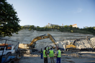 Stavenisko novej lokality - Vydrica, v bratislavskom Podhradí počas prvej etapy výstavby Vydrice, ktorá má byť dokončená v roku 2022. Celkové ukončenie výstavby je v pláne v roku 2024. Bratislava, 12. máj 2020.