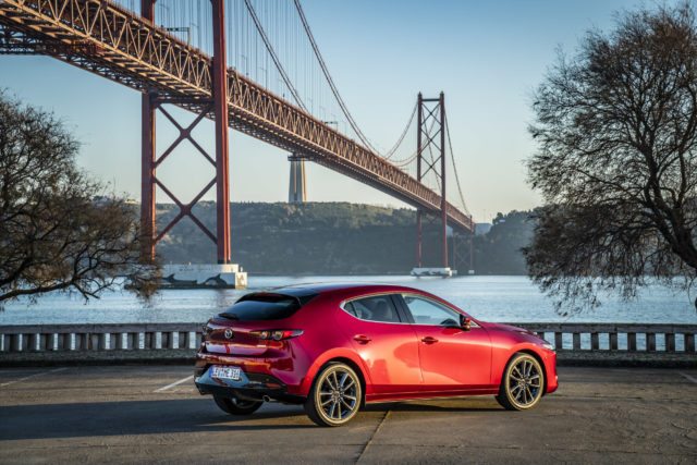 Mazda3_hb_soulredcrystal_still 8.jpg