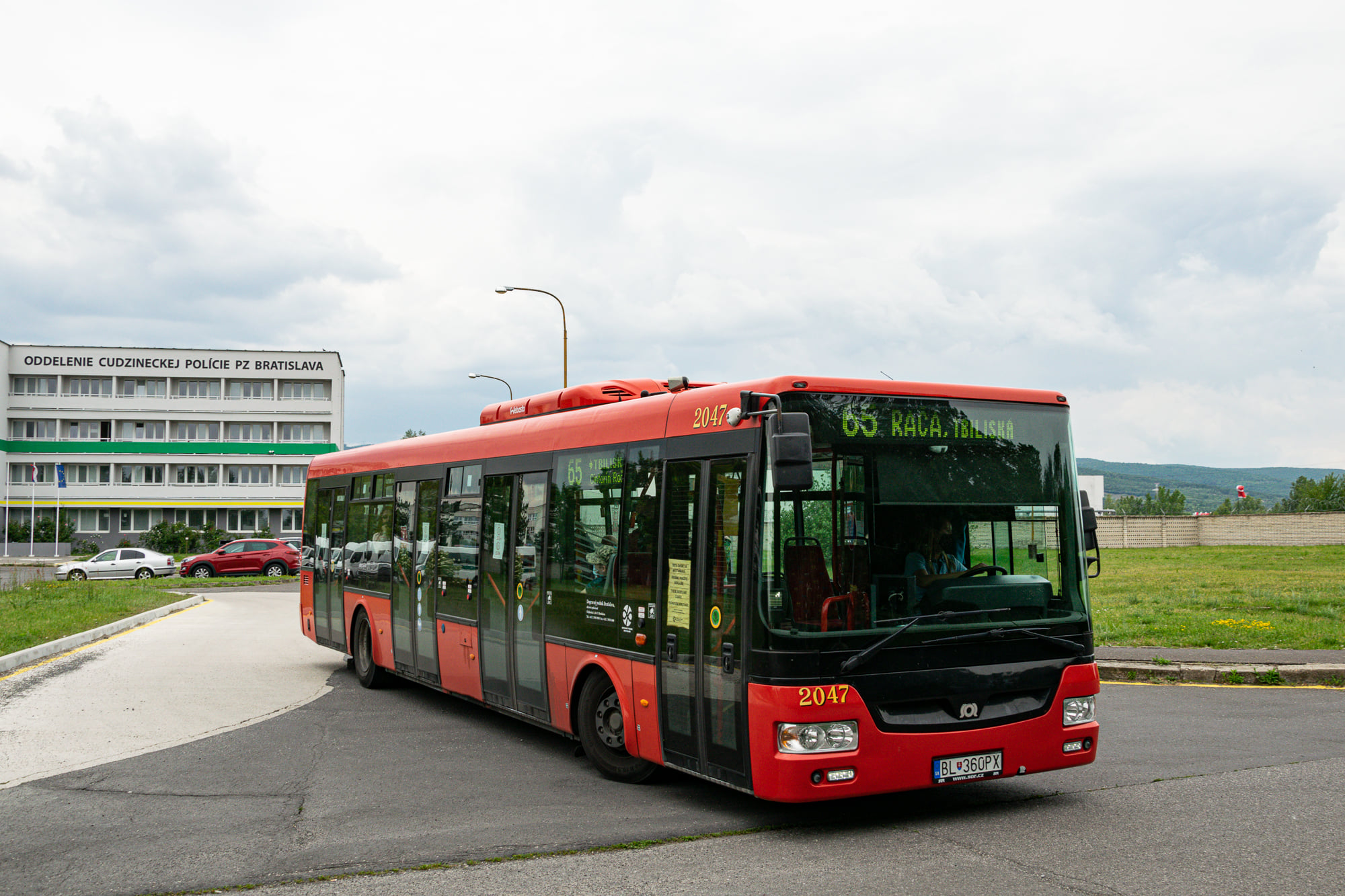 Dopravný Podnik Bratislava Hľadá Nových šoférov, Prijme Aj ľudí Bez ...