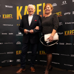 Jozef golonka s manzelkou_premiera karel.jpg