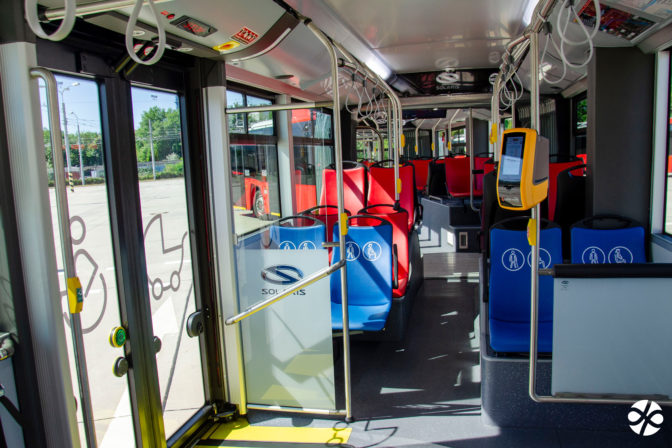 Trolejbus megatrolejbus dopravný podnik bratislava .jpg