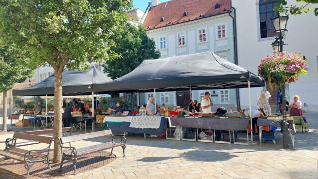 Prešporský bazar františkánske