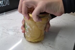 zaváraninový pohár