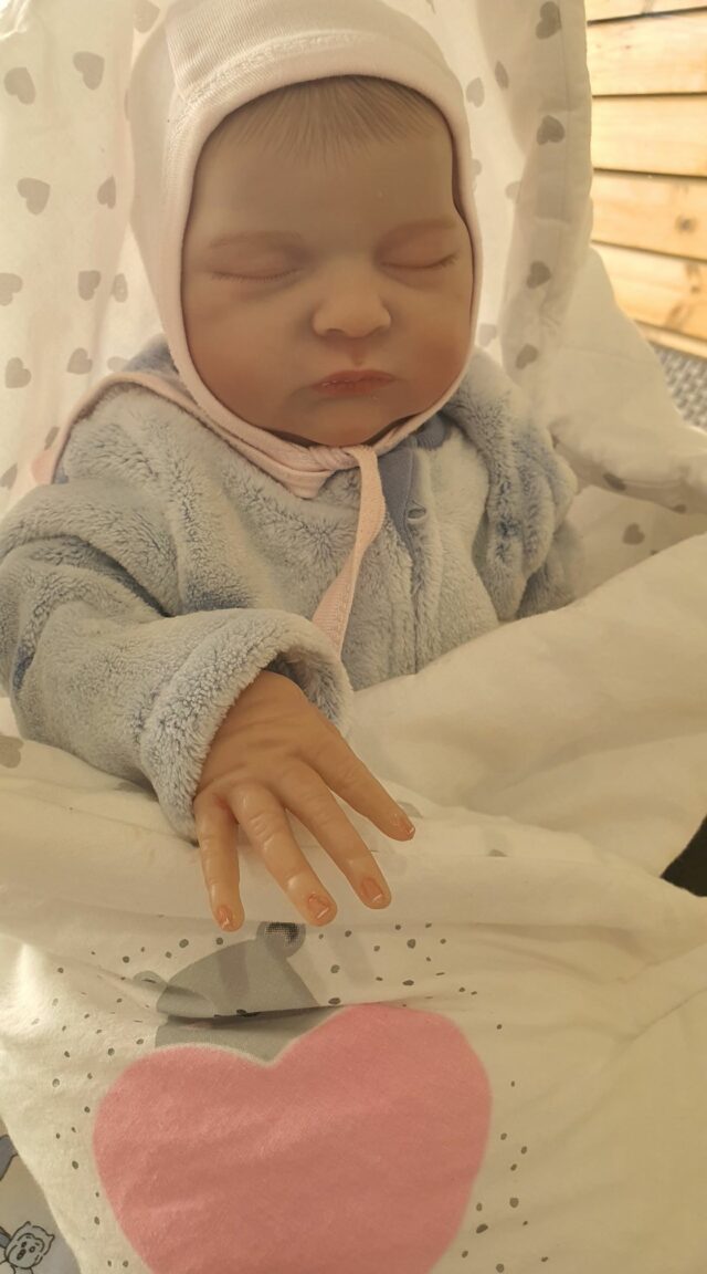 Bábiky pomoc seniorky