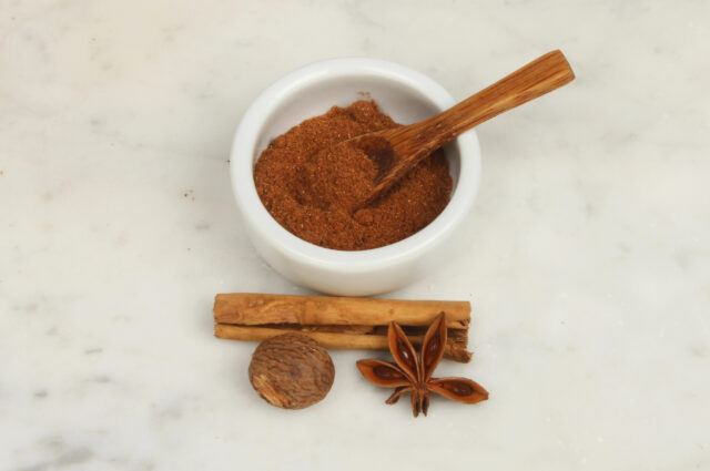 Domáce perníkové korenie