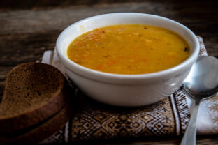 tradičná škótska šošovicová polievka