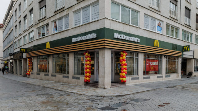 Restauracia mcdonalds ba korzo_ obrazok 1.jpg