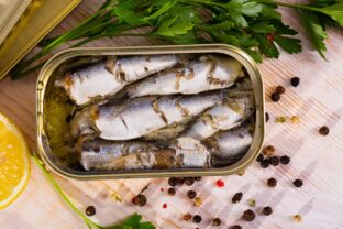 konzerva so sardinkami