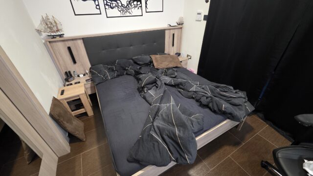 Väčšina Slovákov spí v špine