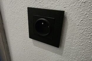 elektrická zásuvka