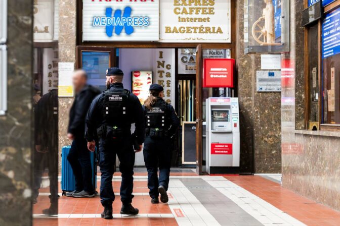 Mestská polícia Bratislava pomoc zima bez domova