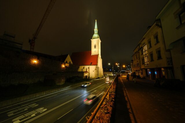 Dom sv Martina svetlo