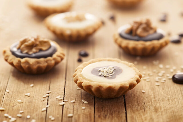 Čokoládové košíčky s orechovou náplňou