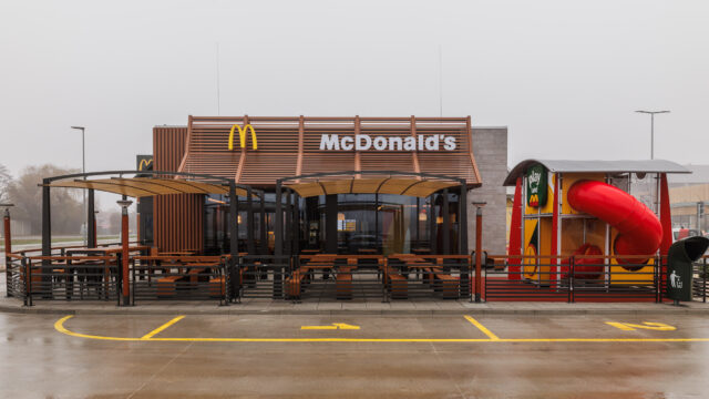 Mcdonalds podunajske biskupice.jpg