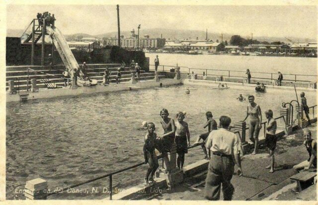 Petržalské kúpalisko Lido