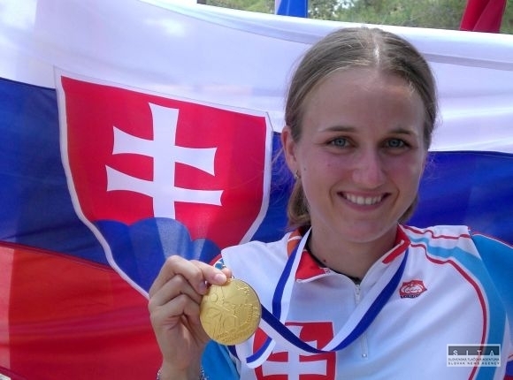 Hana Bajtošová