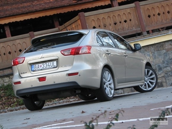 Mitsubishi Lancer Sportback 1.8 MIVEC