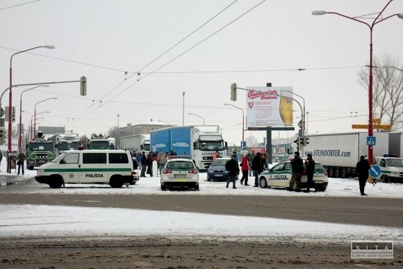 Kamionisti zablokovali cestu v Bratislave