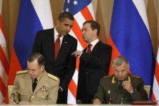 Obama, Medvedev, Makarov, Staff