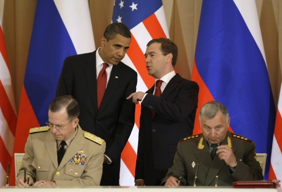 Obama, Medvedev, Makarov, Staff