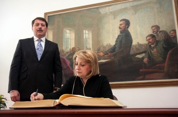 Pavol Paška, Slavica Djukičová Dejanovičová